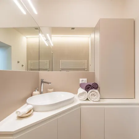 Caporali 23 - 3 Bedrooms With Balcony - Italywego